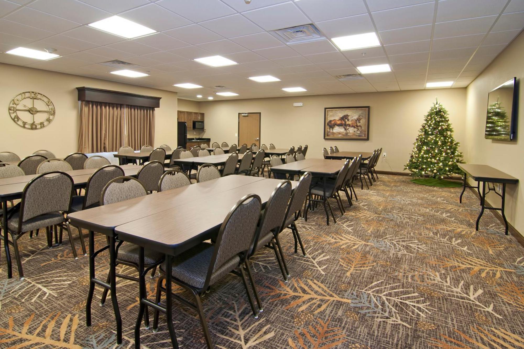 The Watford Hotel Watford City Exterior photo